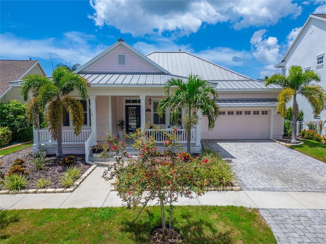 429 Manns Harbor Dr., Apollo Beach, FL 33572