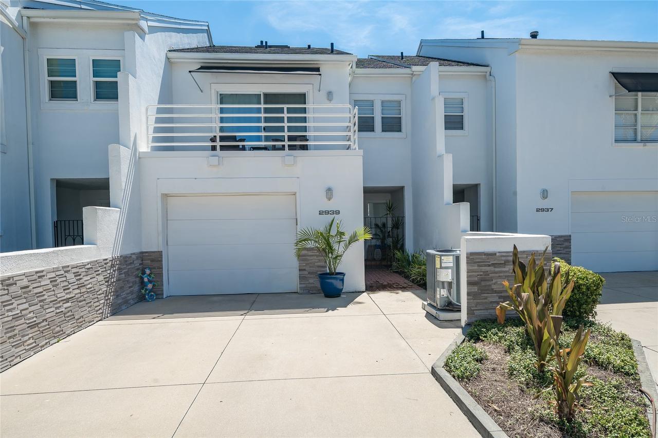 2939 W Knights Ave., Tampa, FL 33611