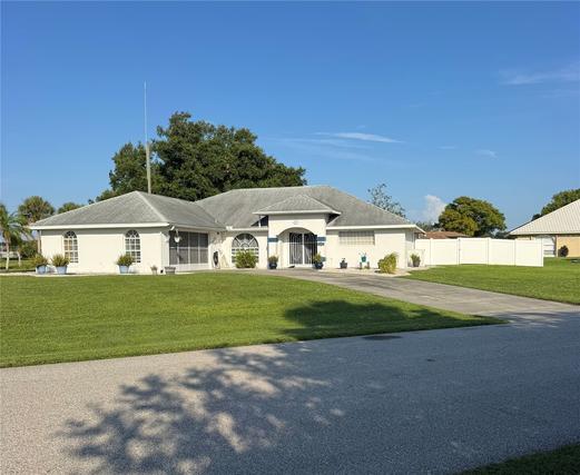 New Homes with In-ground Swimming Pools in Sebring: August 2nd to August 8th