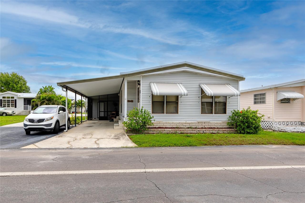 6821 Americana Dr. #106, St Petersburg, FL 33702