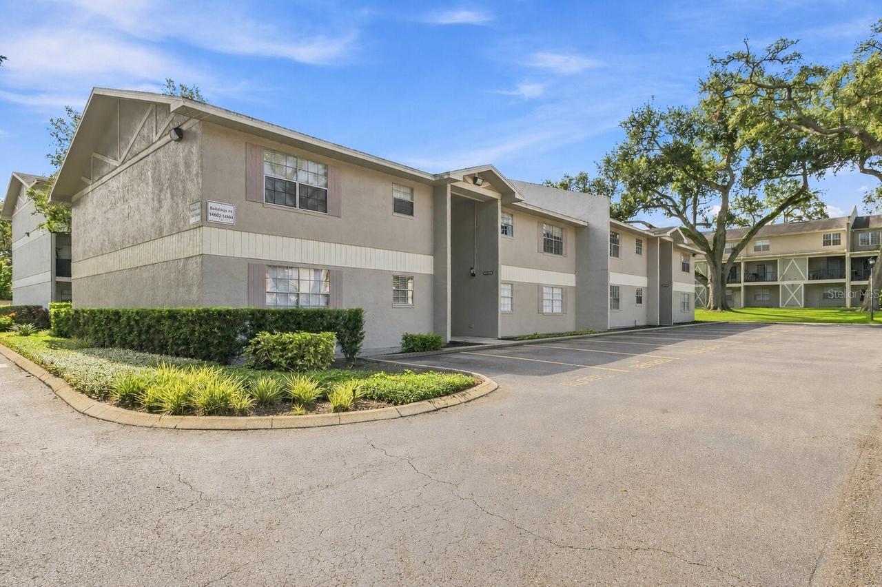 14462 Reuter Strasse Cir. #607, Tampa, FL 33613