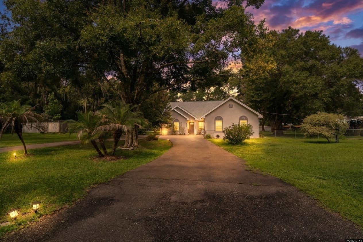 15370 Apache Dr., Thonotosassa, FL 33592