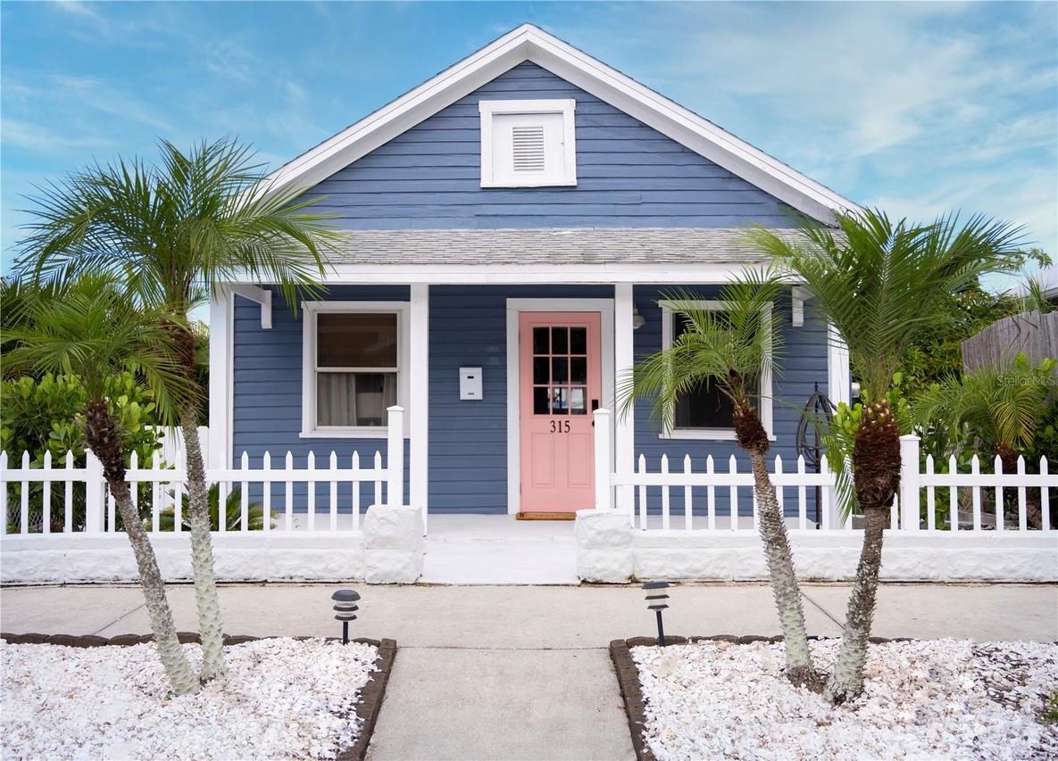 315 Hope St., Tarpon Springs, FL 34689