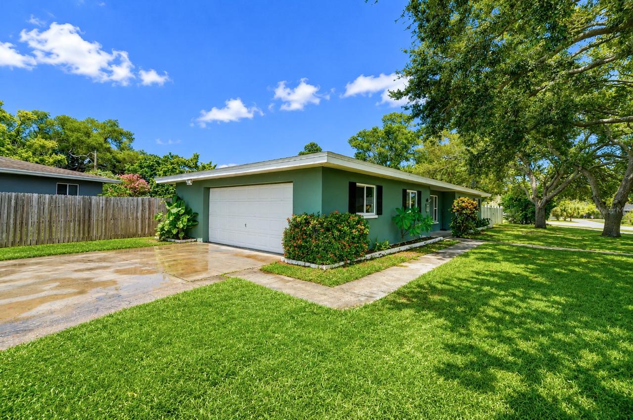1800 Druid Rd., Clearwater, FL 33764