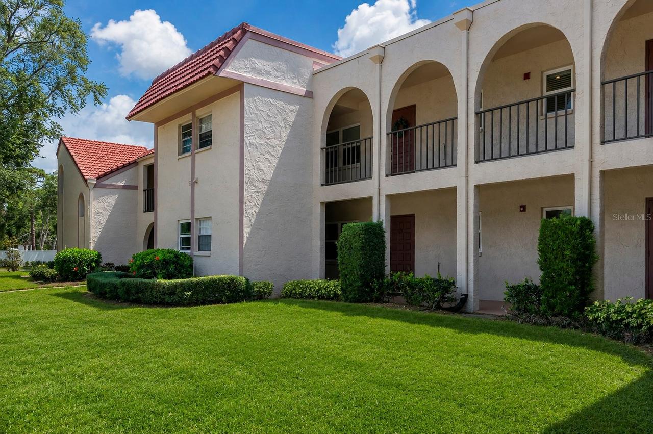 9700 Starkey Rd. #325, Seminole, FL 33777