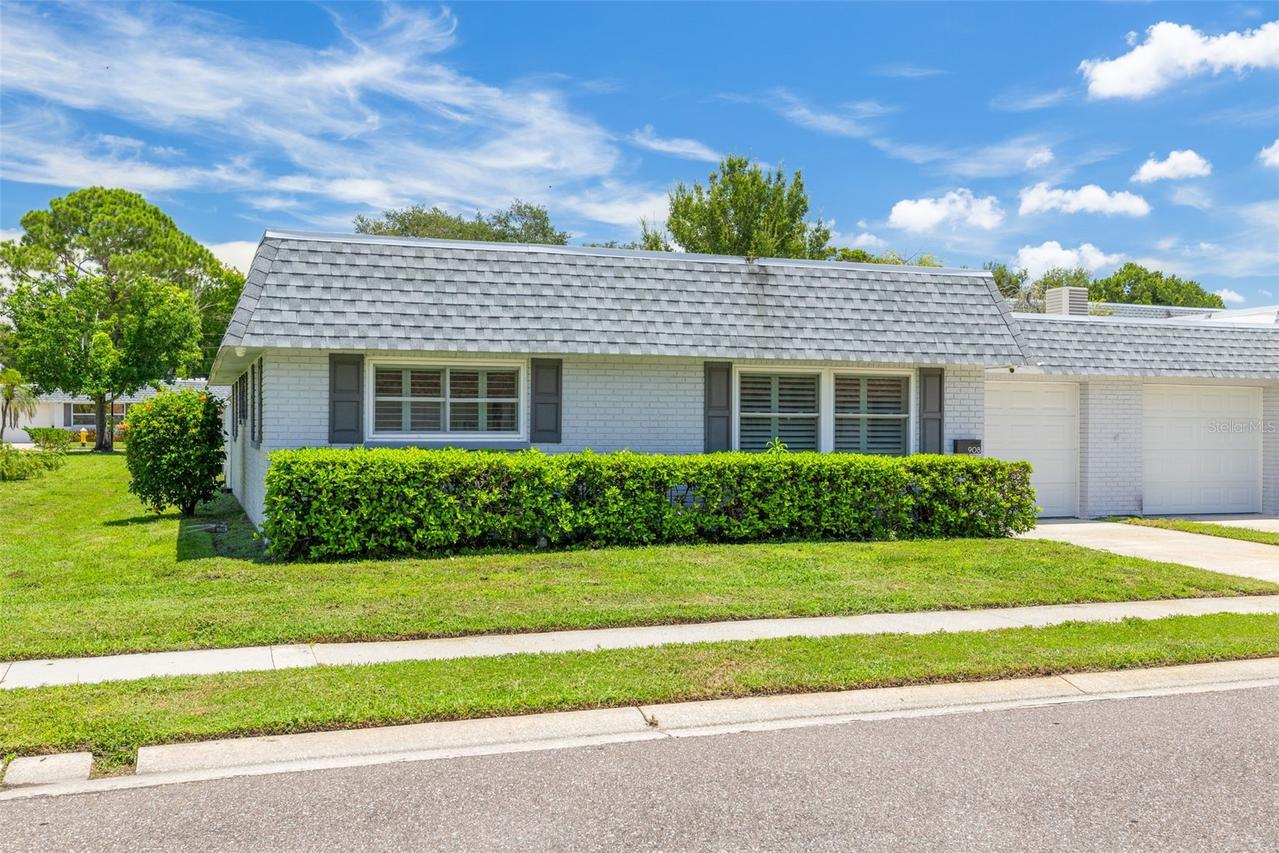908 Cara Dr., Largo, FL 33771