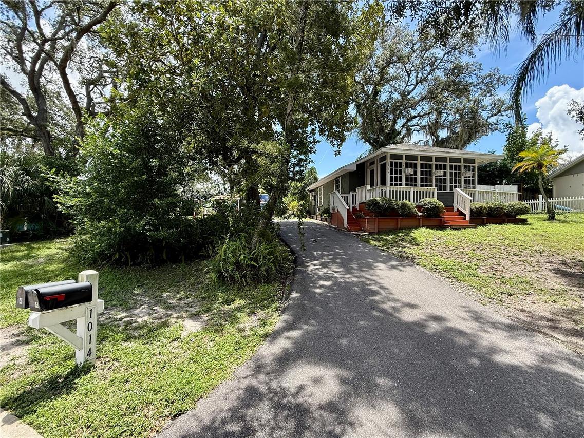 1014 W Mohawk Ave., Tampa, FL 33603