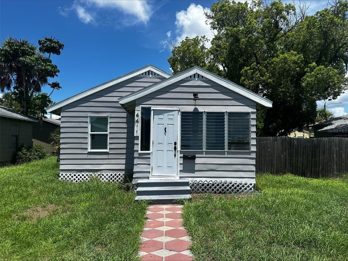 4411 16th Ave., St Petersburg, FL 33711
