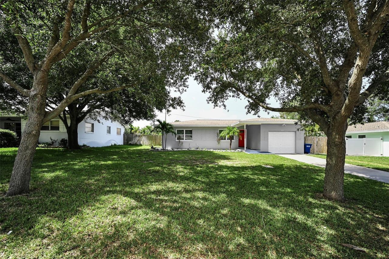 2003 6th Ave., Largo, FL 33770