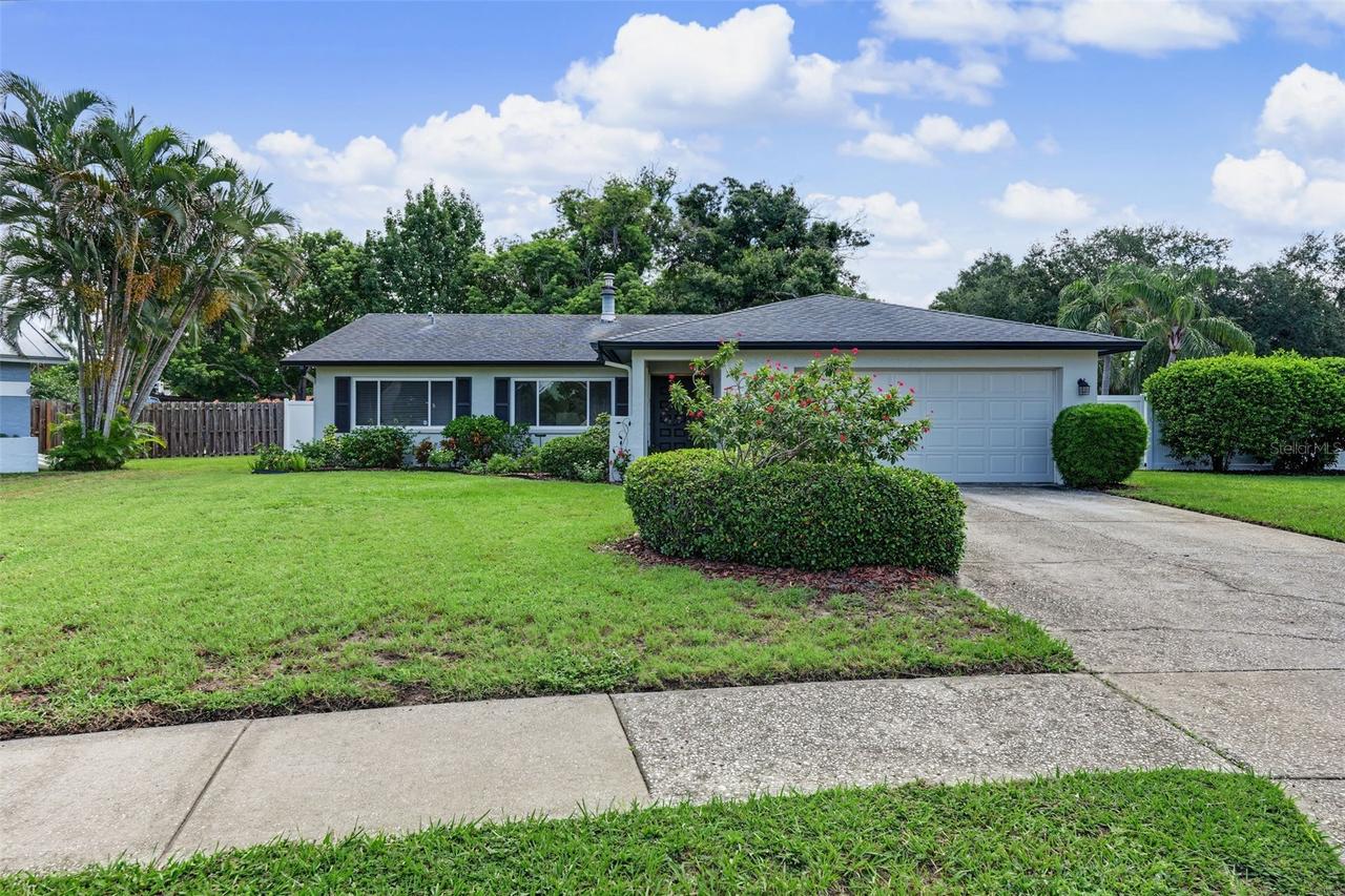 9777 119th Way, Seminole, FL 33772