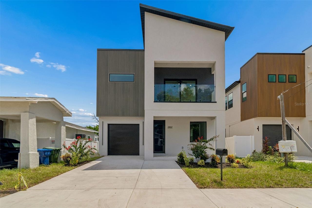2907 N 21st St., Tampa, FL 33605