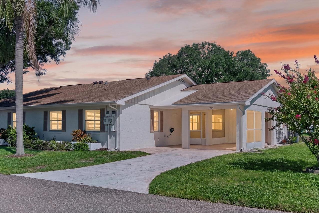 2245 Greenwich Dr., Sun City Center, FL 33573
