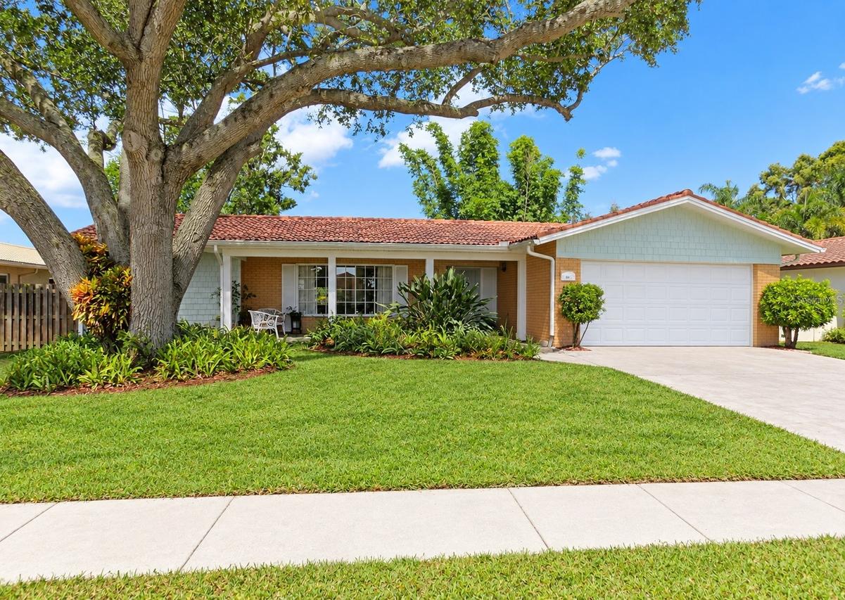 1874 Wateroak Dr., Clearwater, FL 33764