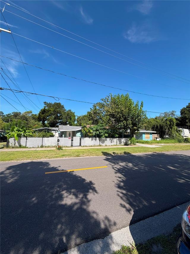 8904 N 20th St., Tampa, FL 33604