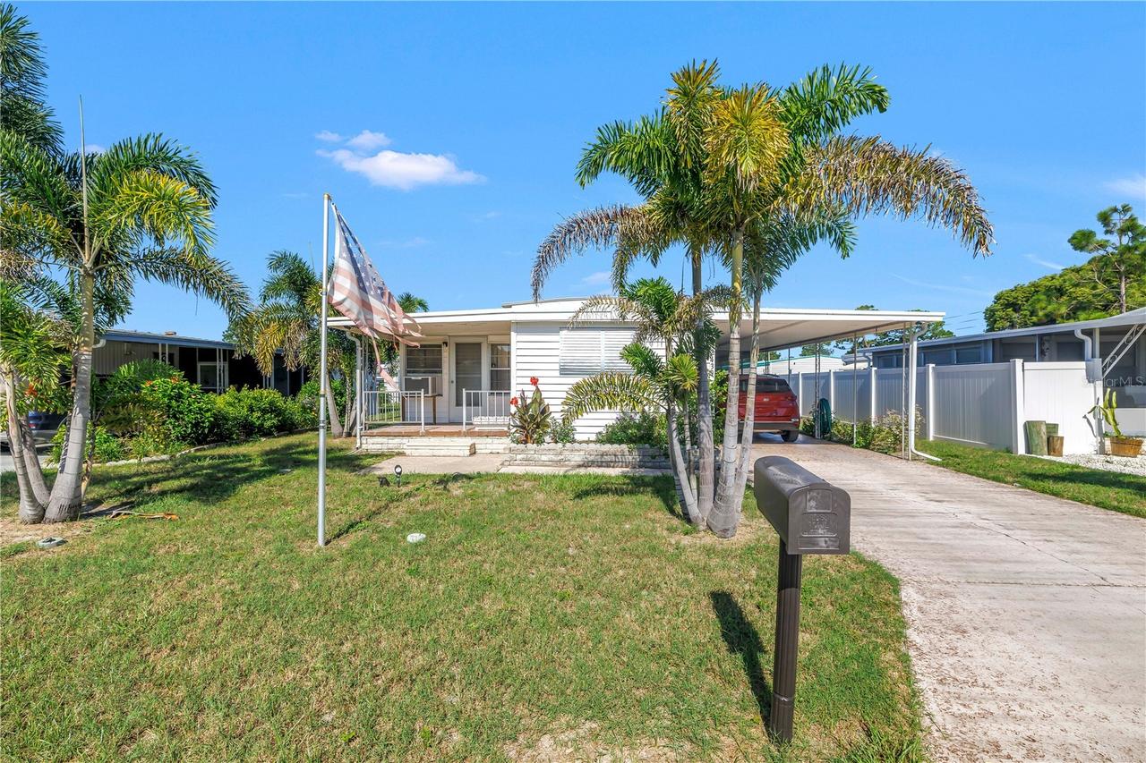 2439 Santiago Dr., Holiday, FL 34690