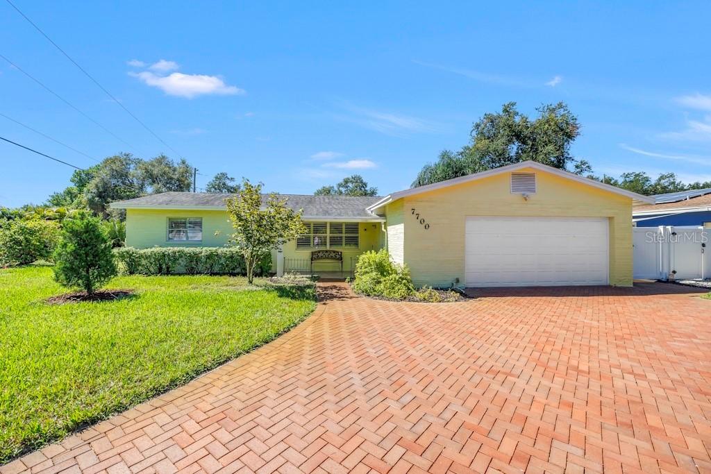 7700 22nd Ave., St Petersburg, FL 33710