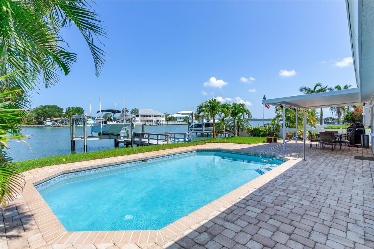 16458 Redington Dr., Redington Beach, FL 33708