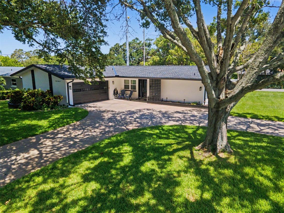 1666 Souvenir Dr., Clearwater, FL 33755