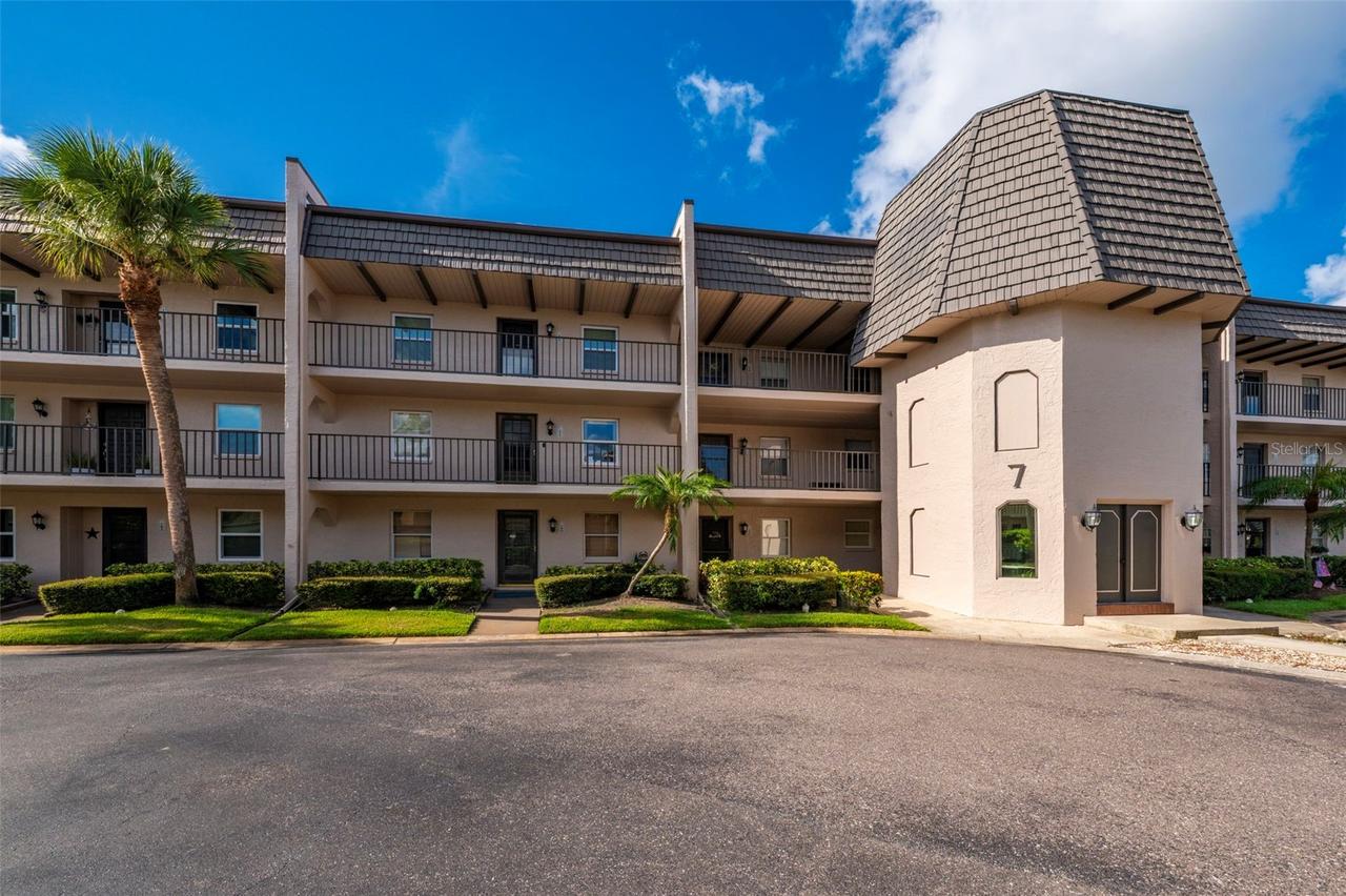 719 Cordova Green, Seminole, FL 33777