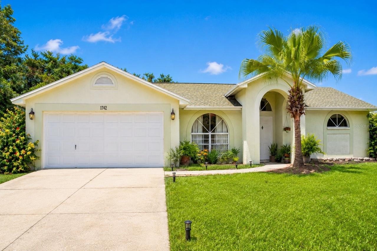 1742 Staysail Dr., Valrico, FL 33594