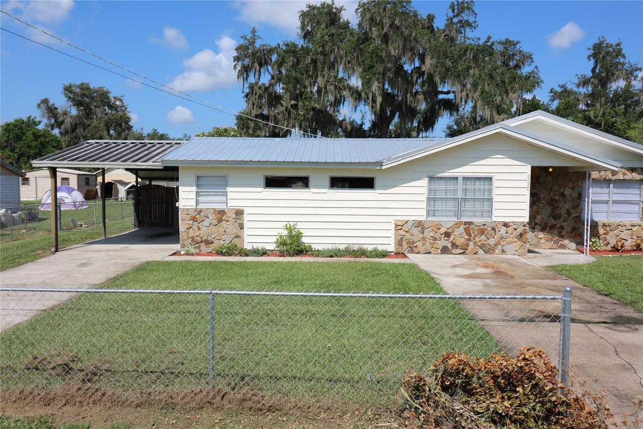 2620 Howard St., Mulberry, FL 33860
