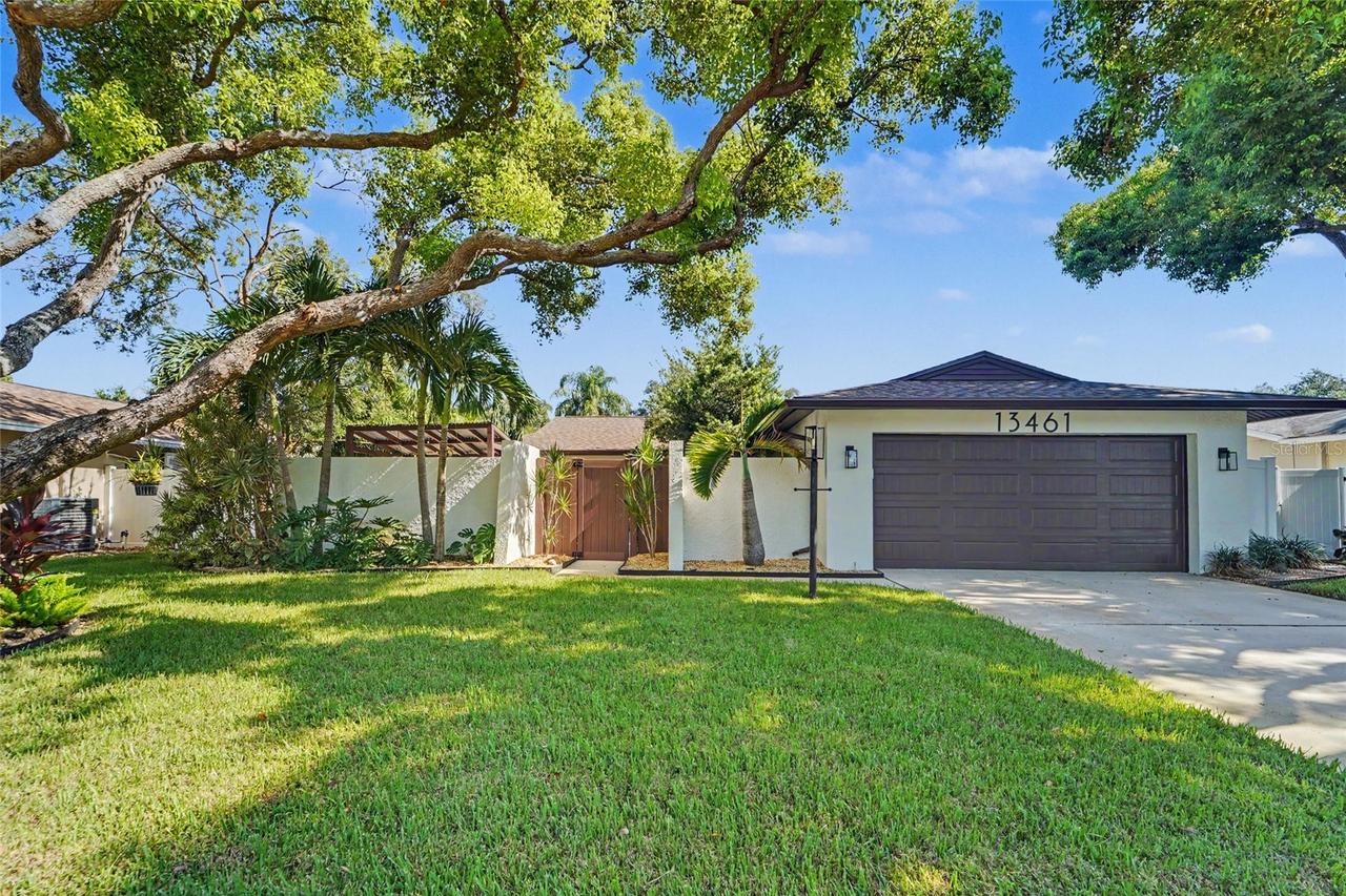 13461 Del Prado Dr., Largo, FL 33774