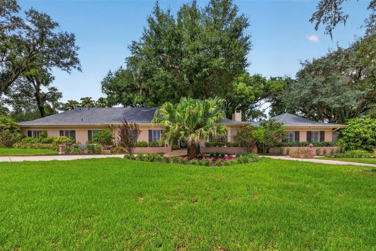 602 S Riverhills Dr., Temple Terrace, FL 33617