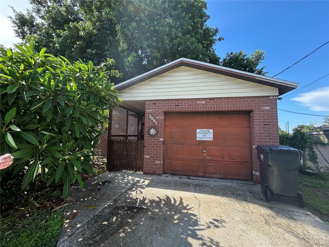 2887 Division Dr., St Petersburg, FL 33714