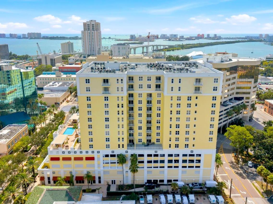 628 Cleveland St. #1211, Clearwater, FL 33755
