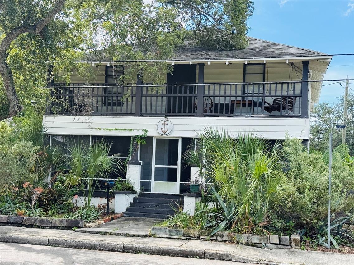 2440 9th Ave., St Petersburg, FL 33712