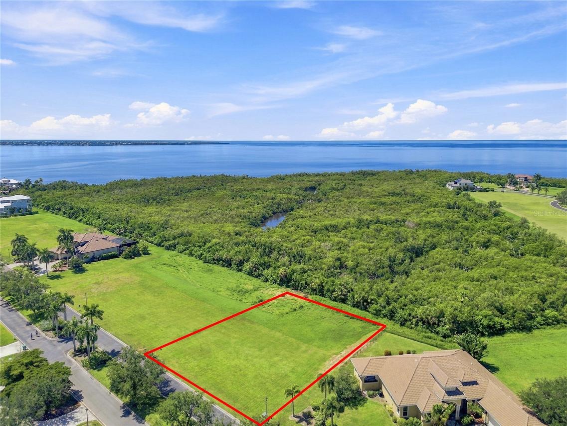 21361 Harborside Blvd., Port Charlotte, FL 33952