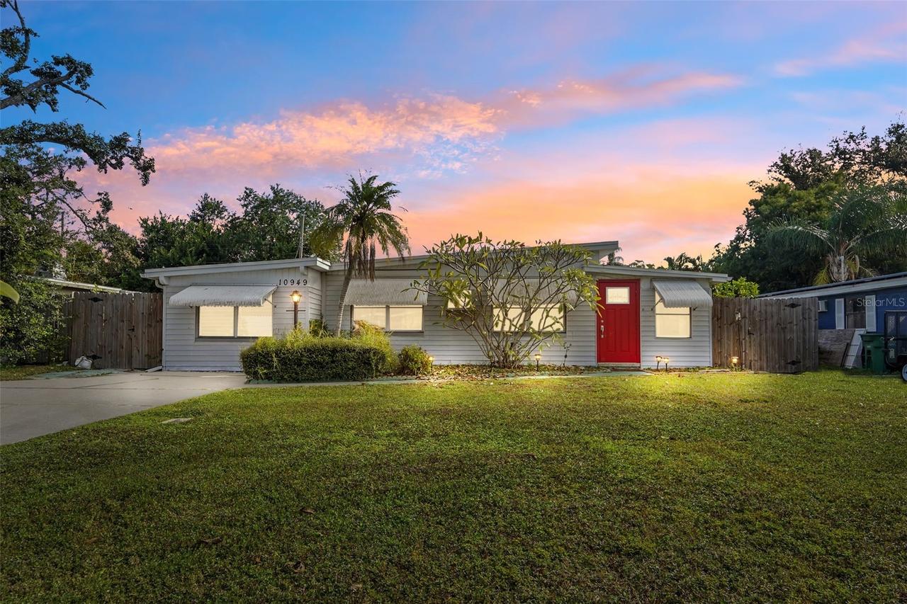 10949 105th St., Largo, FL 33773