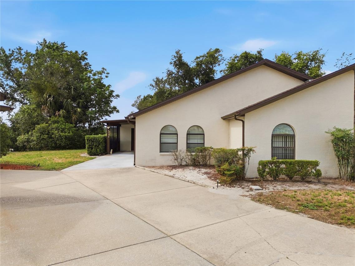 9199 Lingrove Rd., Weeki Wachee, FL 34613