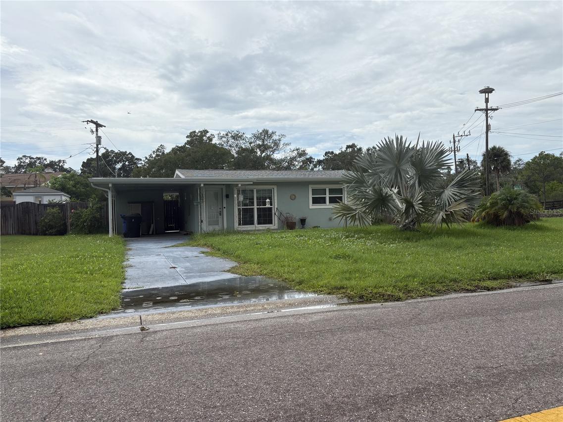 1890 San Mateo Dr., Dunedin, FL 34698