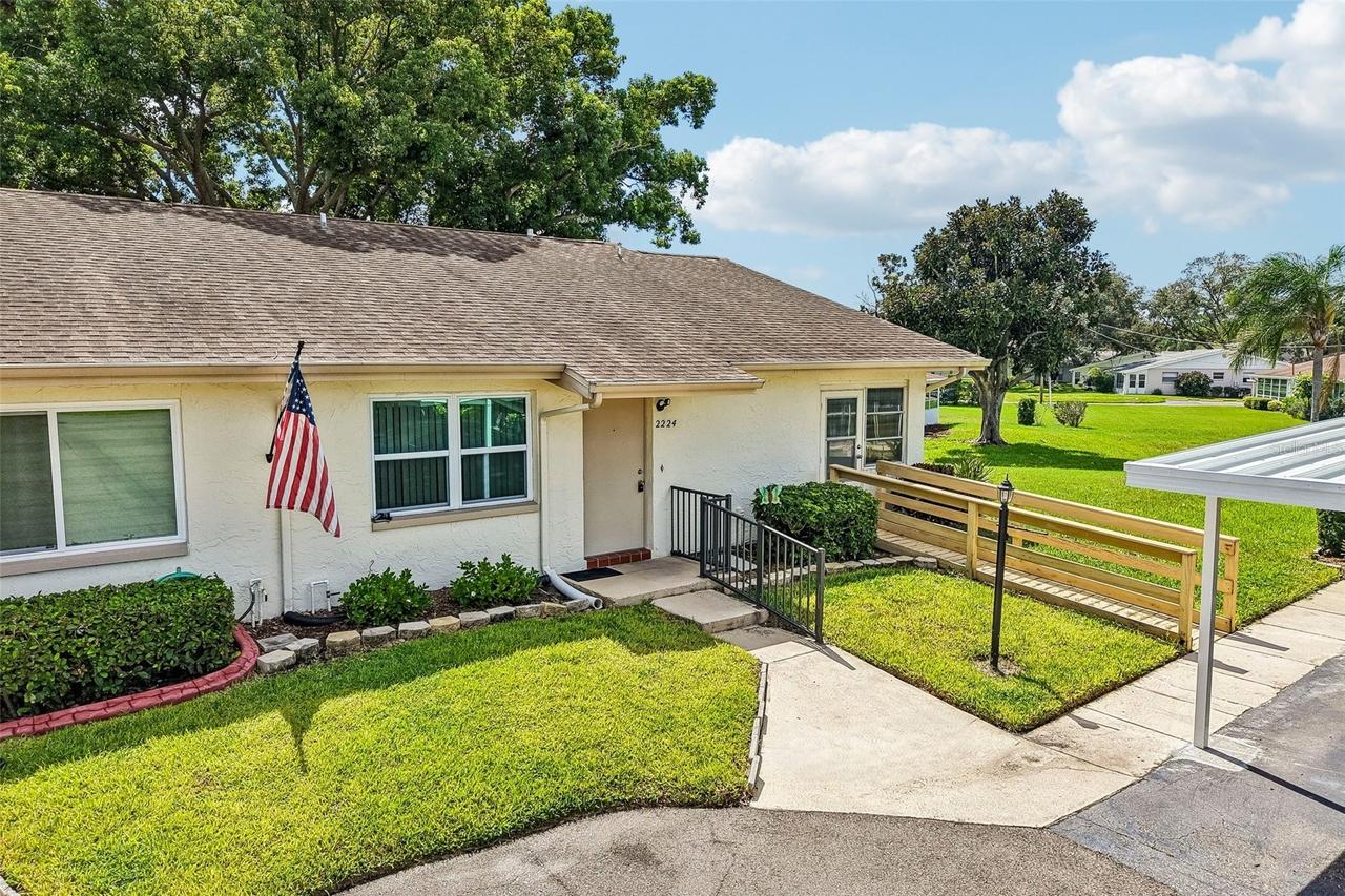 2224 Grenadier Dr., Sun City Center, FL 33573