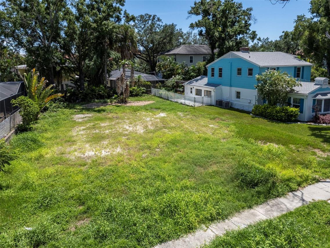 641 Geneva Pl., Tampa, FL 33606