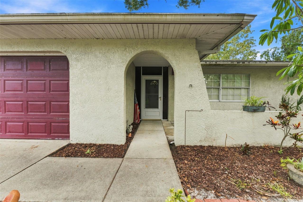 2202 Citrus Hill Ln., Palm Harbor, FL 34683