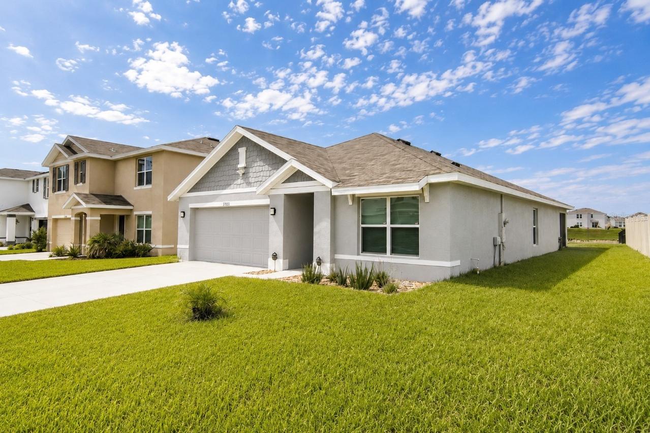 37093 Sharks Eye Ln., Zephyrhills, FL 33541