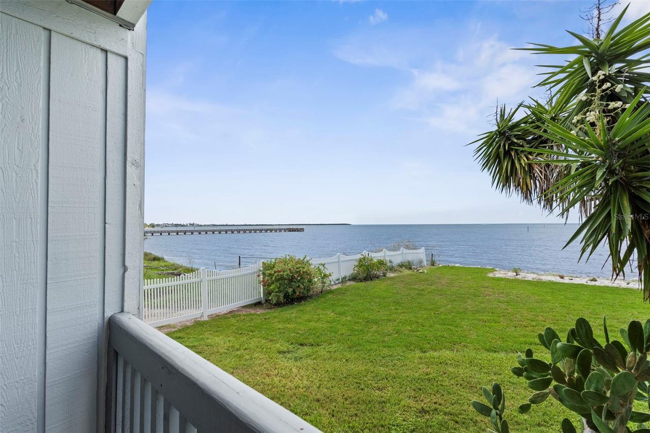 800 Bahia Del Sol Dr. #A, Ruskin, FL 33570