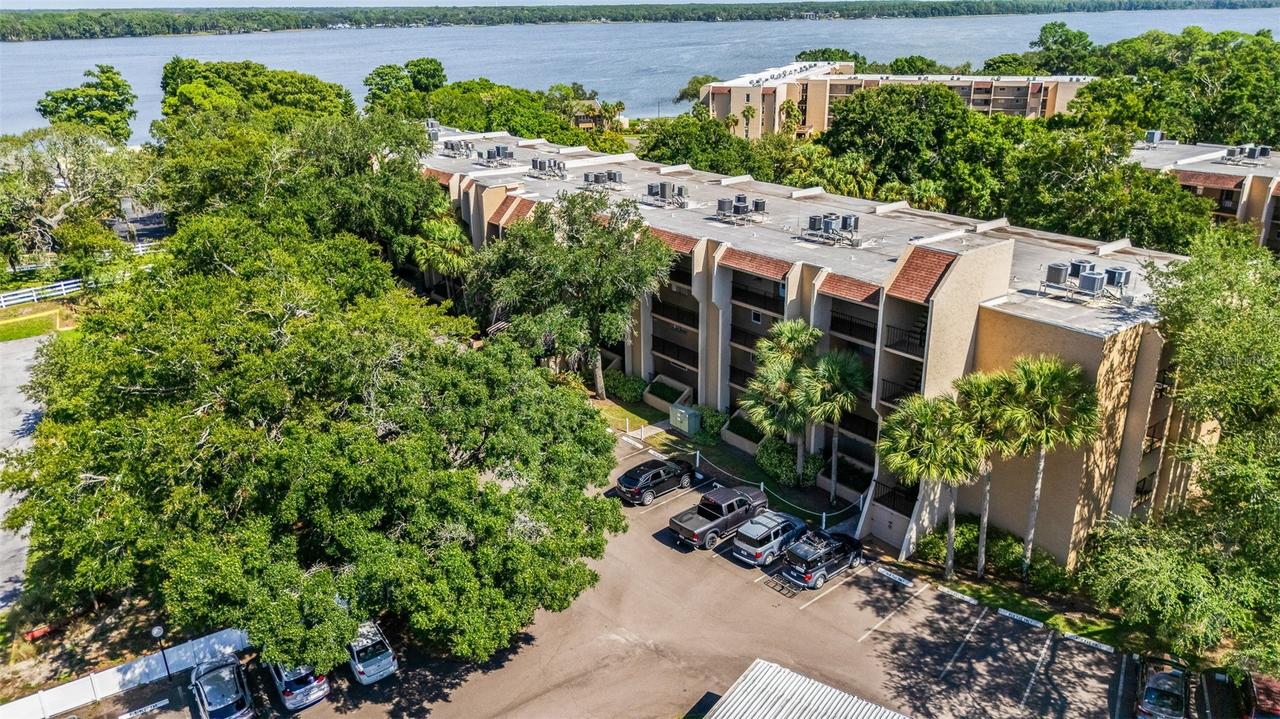 90 Highland Ave. #402, Tarpon Springs, FL 34689