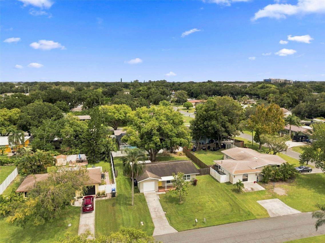 610 12th St., Largo, FL 33770
