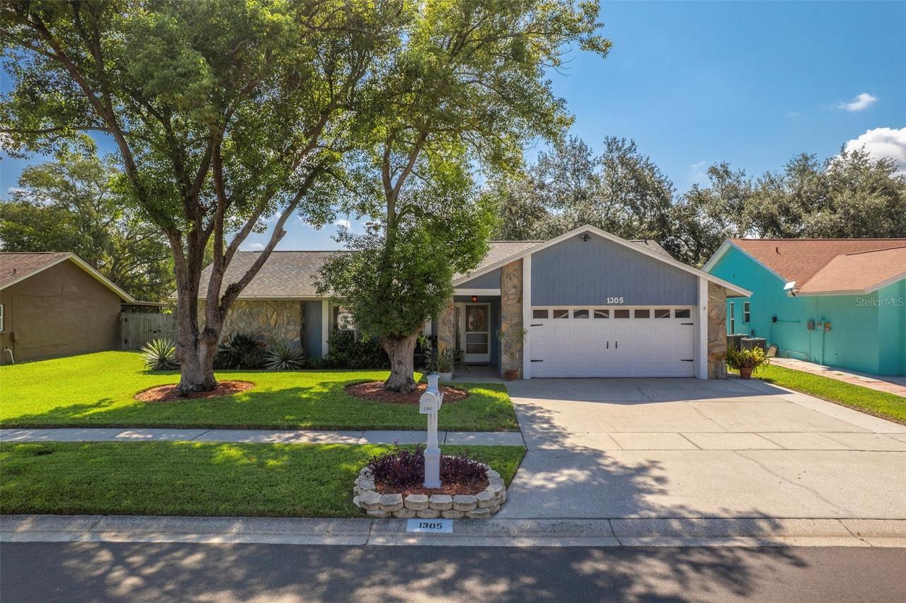 1305 Windjammer Pl., Valrico, FL 33594