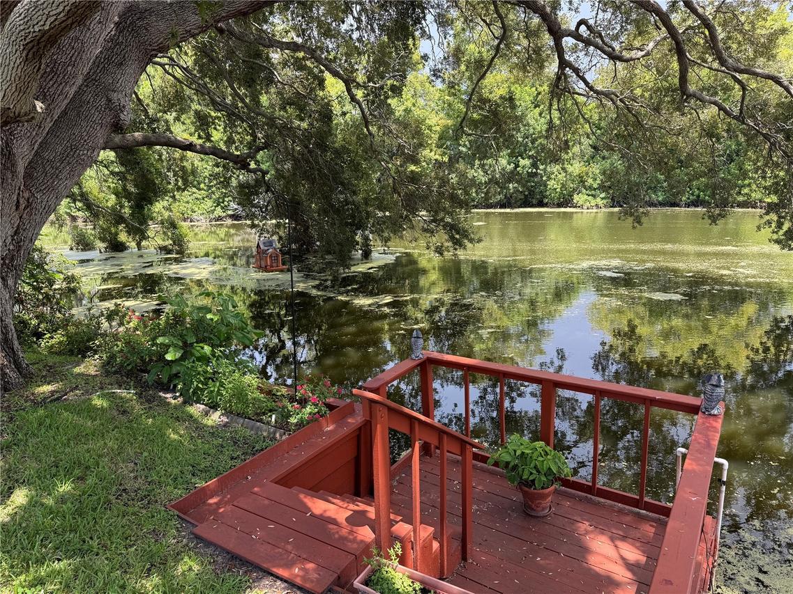 8927 Lakewood Dr., Seminole, FL 33772