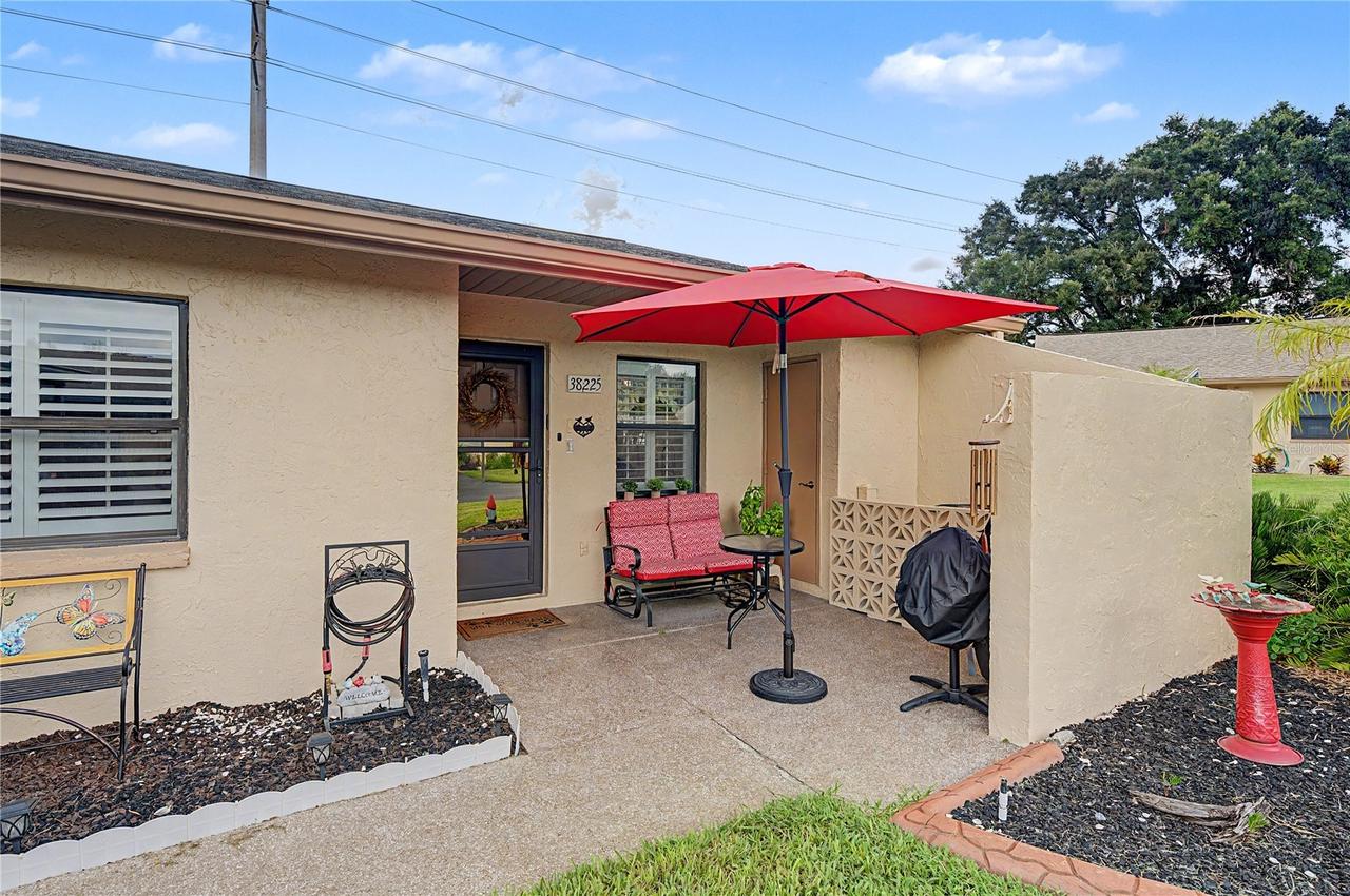38225 Boxwood Dr., Zephyrhills, FL 33542