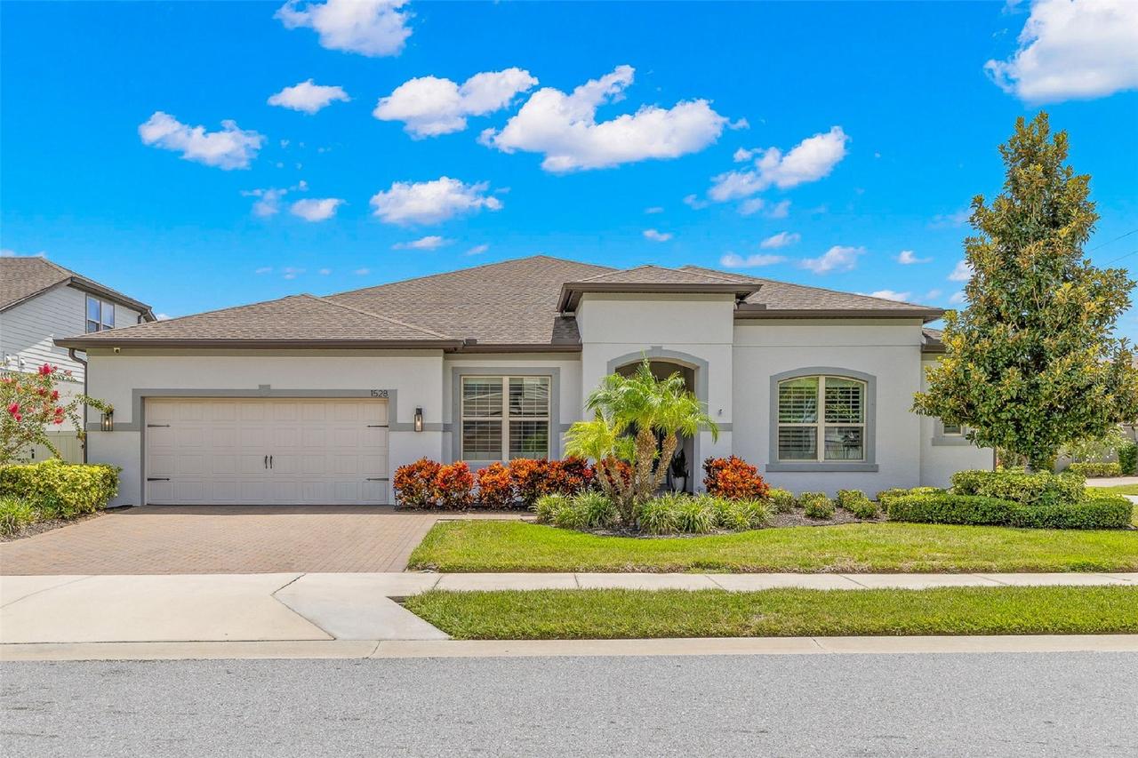 1528 Forest Glen Ct., Palm Harbor, FL 34683
