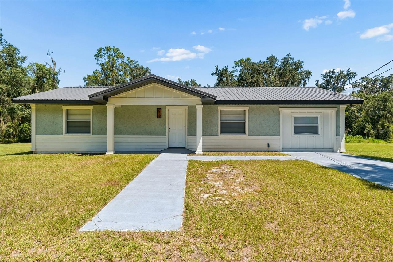 2317 Wooten Rd., Dover, FL 33527