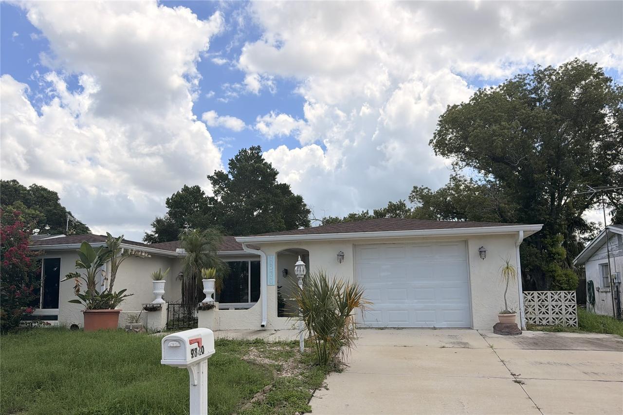 9830 Mark Twain Ln., Port Richey, FL 34668