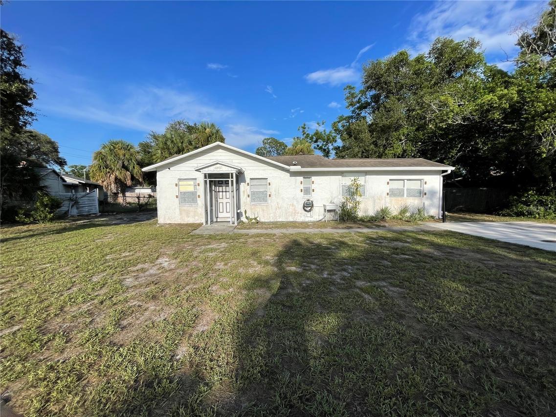6802 W Adams St., Tampa, FL 33611
