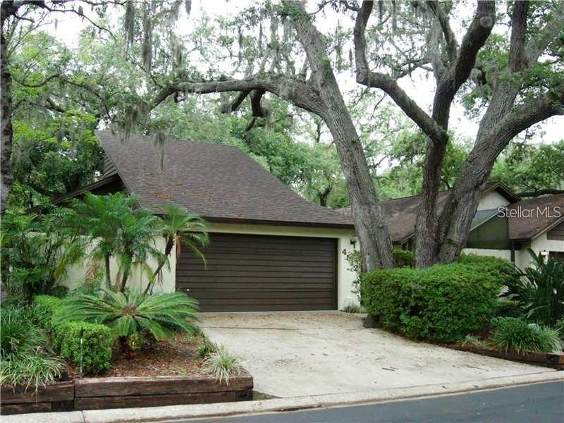 4512 Sweetwater Lake Dr. #10, Tampa, FL 33613