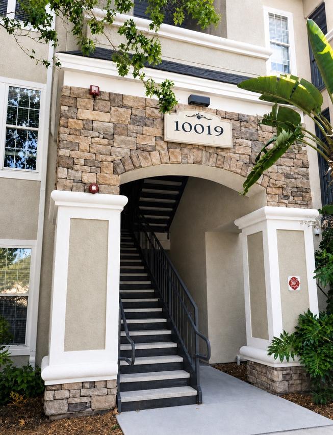 10019 Courtney Palms Blvd. #103, Tampa, FL 33619